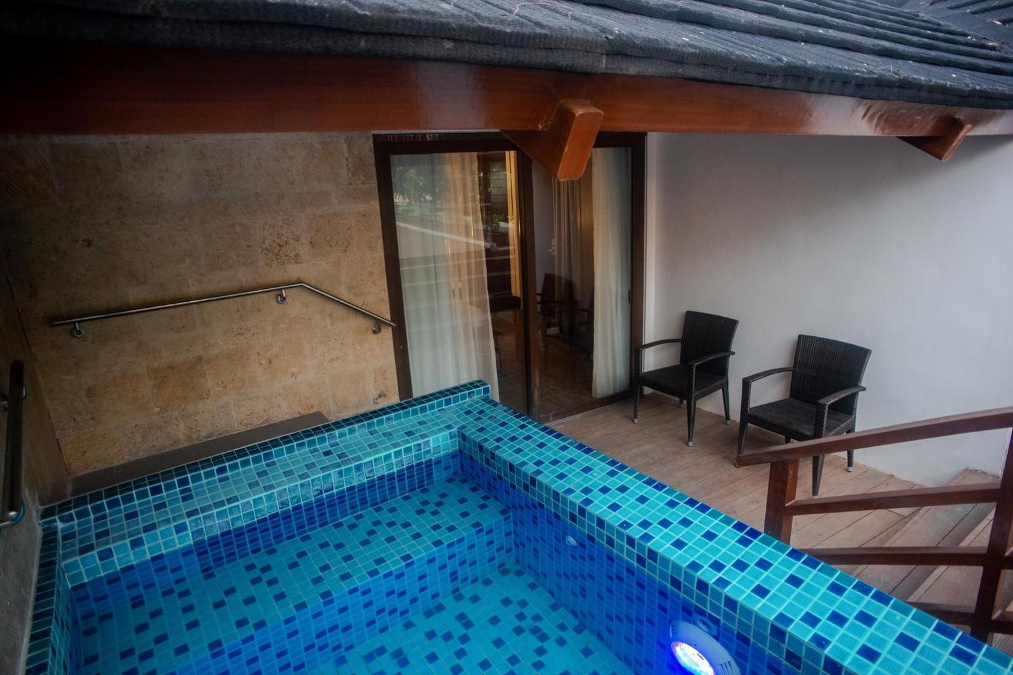 Mandarin White Sand Boracay Manoc-Manoc Quarto foto